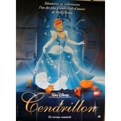 Cendrillon (seule, robe bleue)